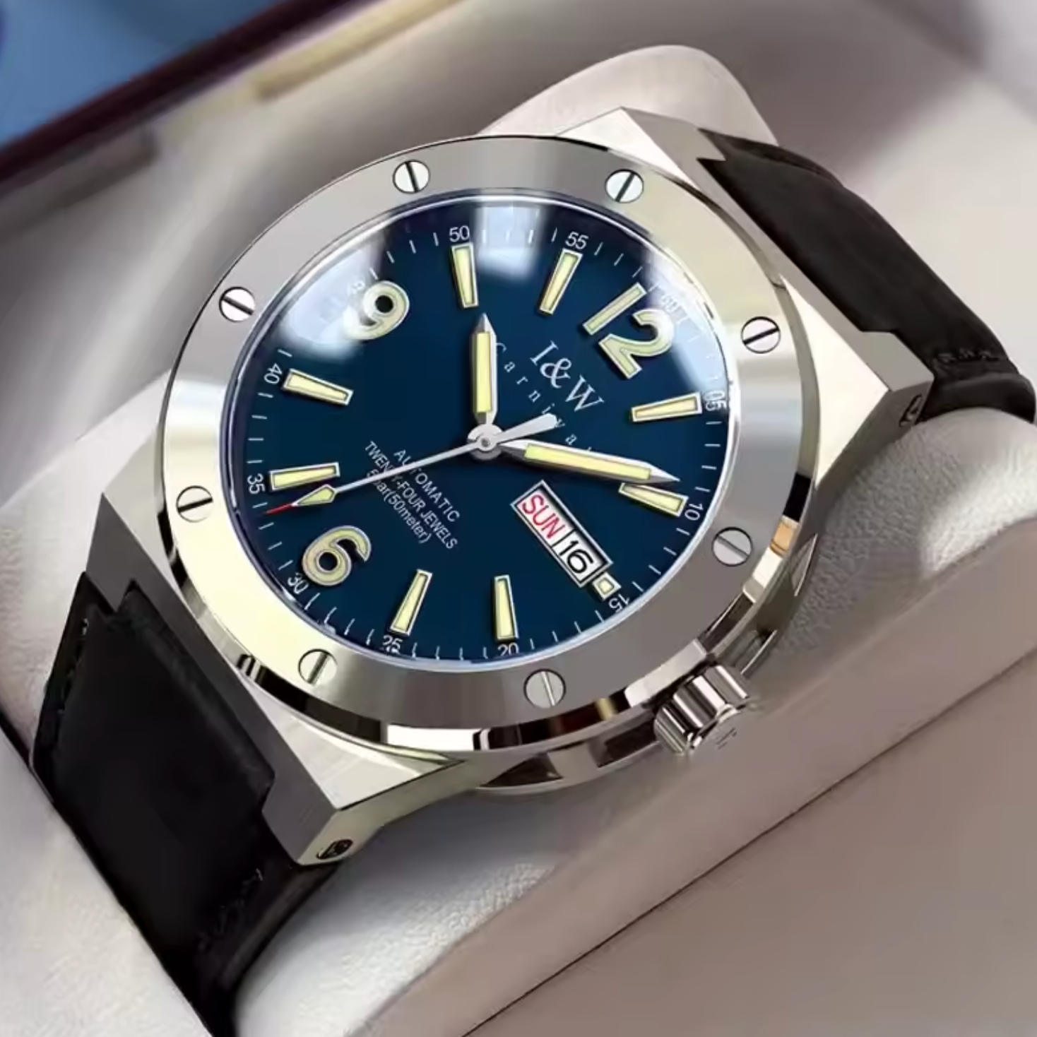 Чоловічий годинник Carnival Submarine 5BAR 8795 з синім циферблатом — фото 1