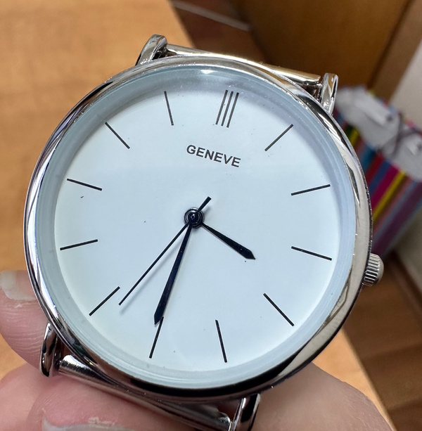 Жіночий годинник Geneva Steel Silver 38 мм, уцінка — фото 2