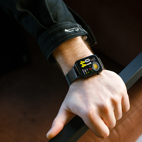 Смарт-годинник UWatch Smart F100 Black з OLED-дисплеєм 1.85″ і Bluetooth 5.0 — фото 4