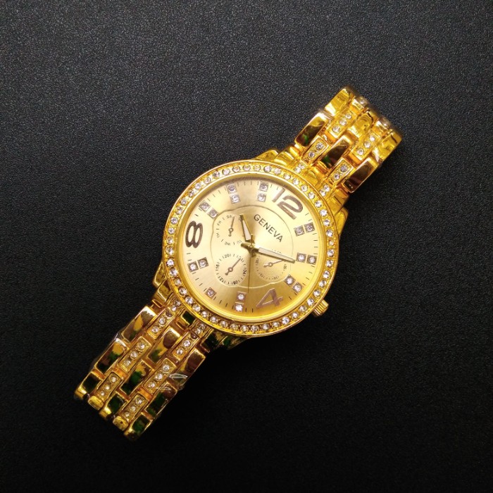 Жіночий годинник Geneva Gold 7223 кварцовий, золотистий браслет, 42 мм — фото 8