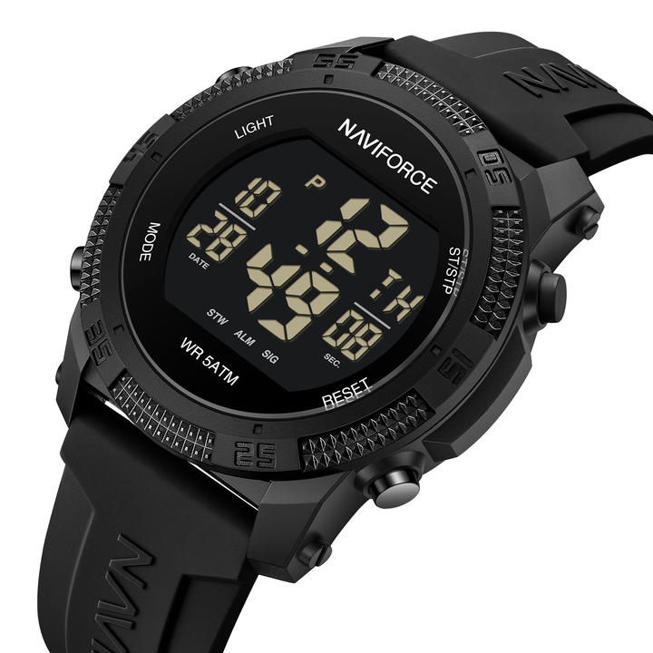 Чоловічий годинник Naviforce Europe Black 1628 з цифровим циферблатом — фото 1
