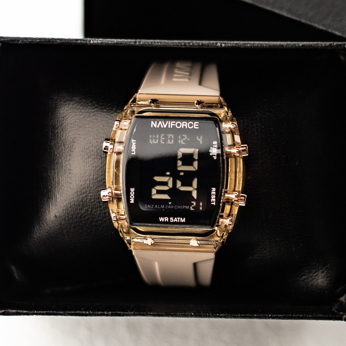 Жіночий годинник Naviforce Lady Sport 1579 із цифровим циферблатом — фото 3