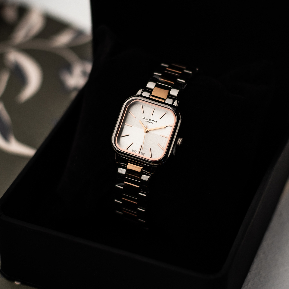 Жіночий годинник Lee Cooper Florence 1962 зі сталевим браслетом — фото 4