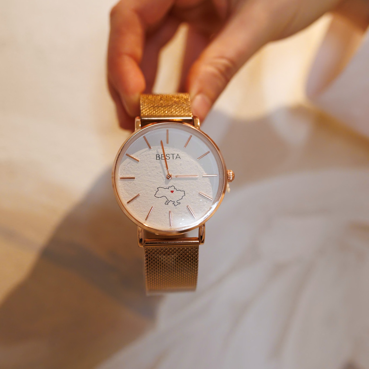 Унісекс годинник Besta Love UA Beige Flower 2329 з 2 ремінцями, золотистий — фото 4