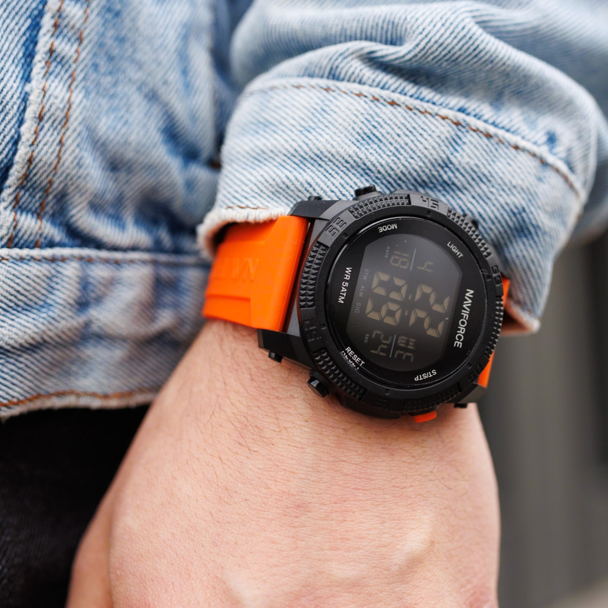 Чоловічий годинник Naviforce Europe Orange 1629 з японським кварцовим механізмом Seiko — фото 3