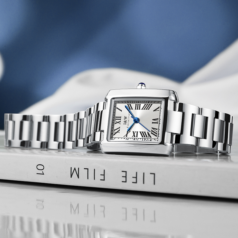 Жіночий годинник Carnival Madame Classic 2398 зі сріблястим сталевим браслетом — фото 5