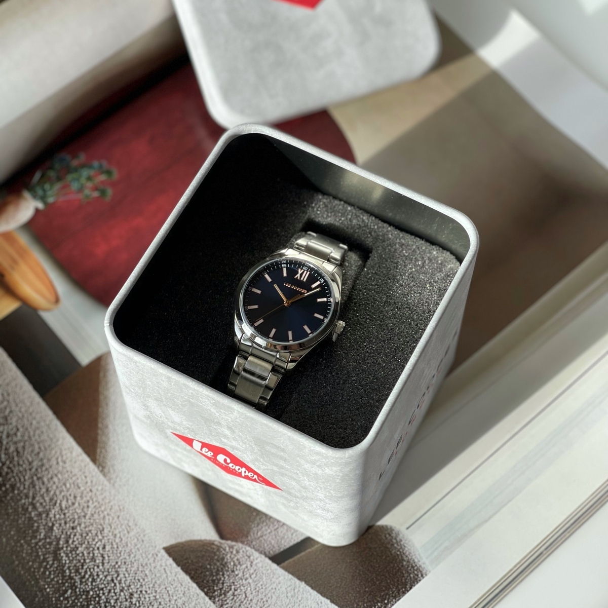 Жіночий годинник Lee Cooper Verona 1843 із синім циферблатом та сталевим браслетом — фото 8