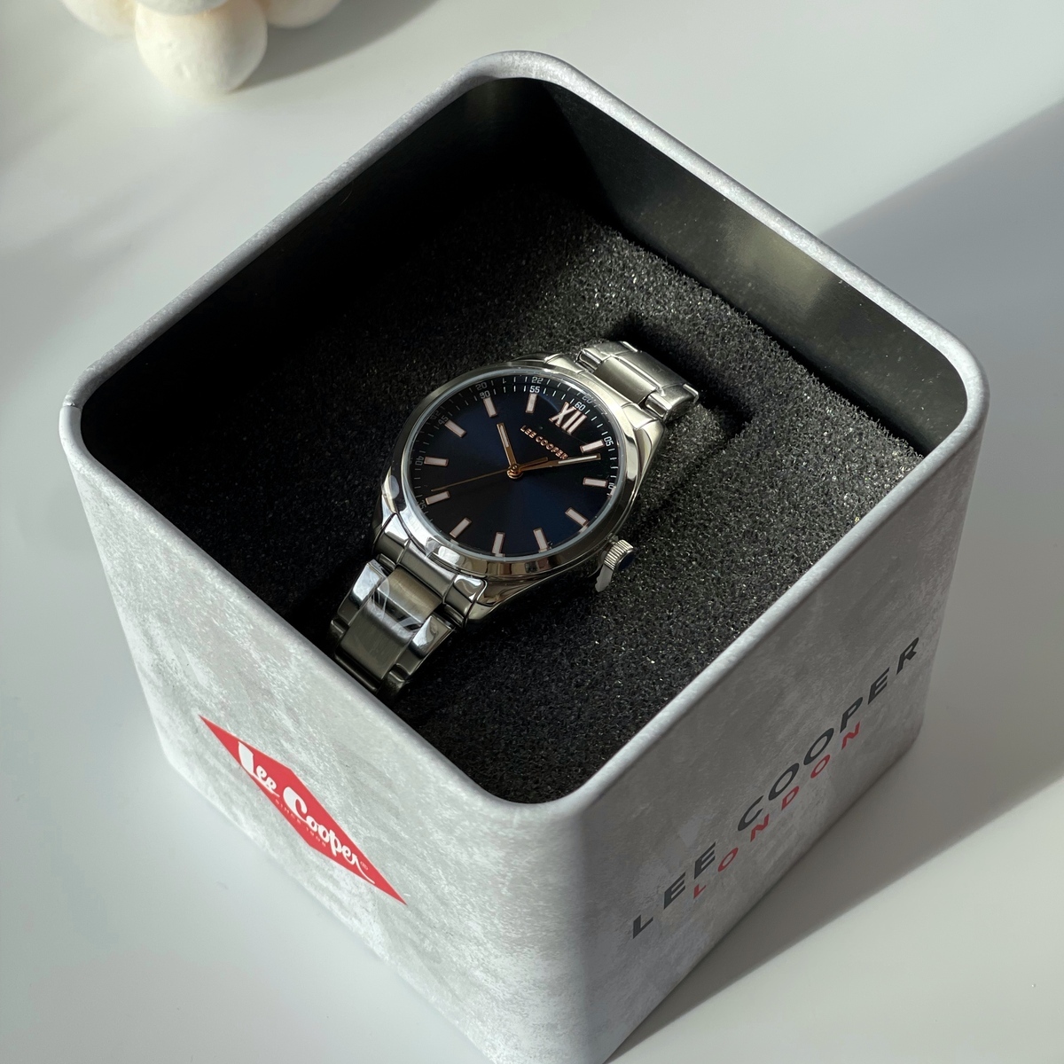 Жіночий годинник Lee Cooper Verona 1843 із синім циферблатом та сталевим браслетом — фото 3